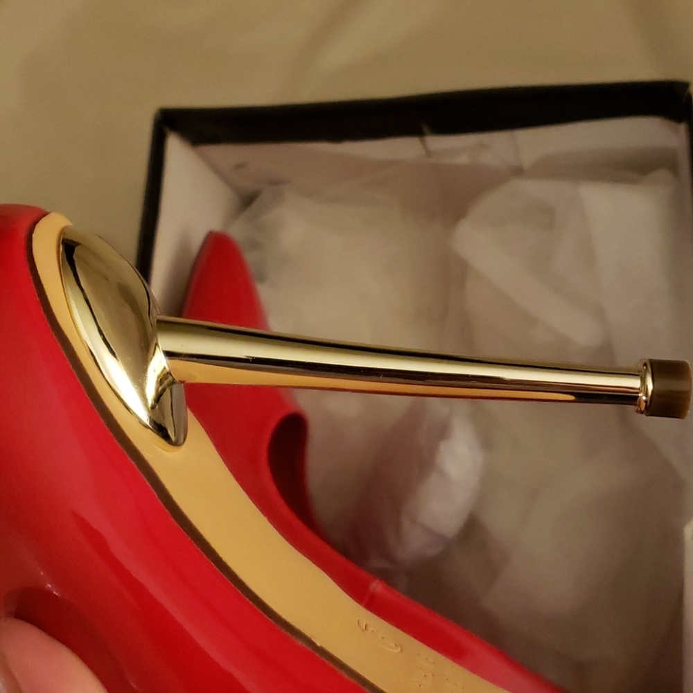 Heels - Picture 5 of 5
